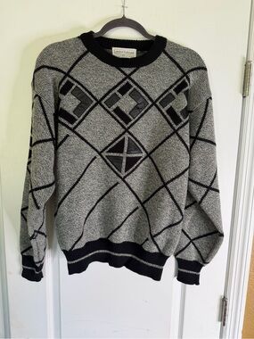Expressions Limited Editions Vintage 90’s   Crewneck Knit Sweater. Size M